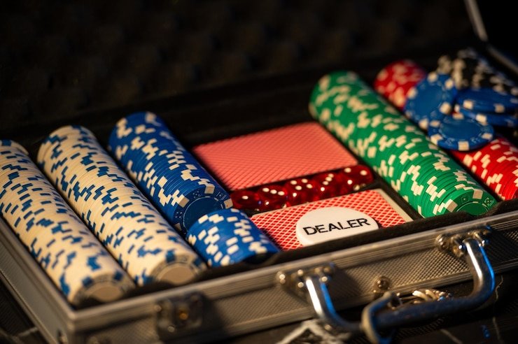 Studio meja blackjack CQ9 langsung di platform adaro4d dengan dealer profesional dan kamera multi-sudut